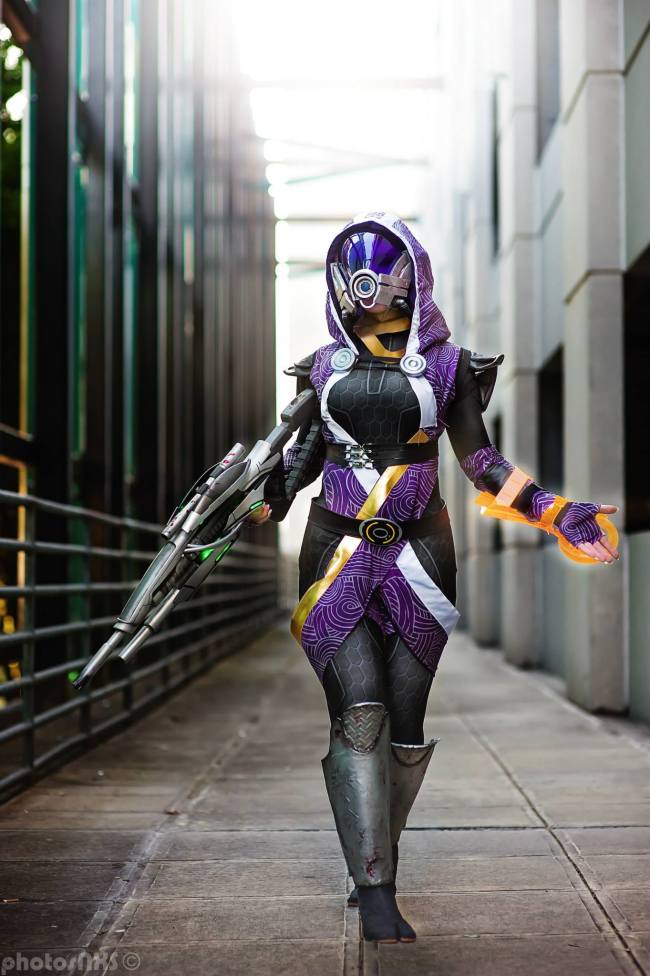 argin torosian add photo mass effect cosplay tali