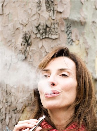 arash rafiee recommends Mature Smoking Women