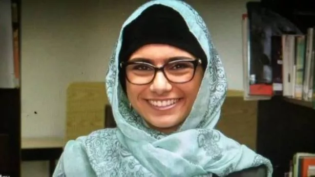 ann naquin recommends Mia Khalifa With Hijab