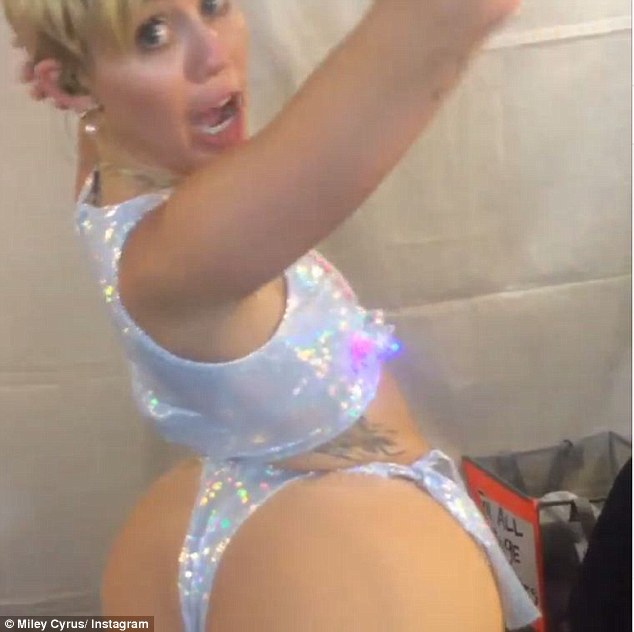 Miley Cyrus Butthole go hard