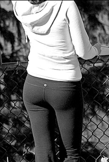 charlotte selfridge recommends nice butts in yoga pants pic