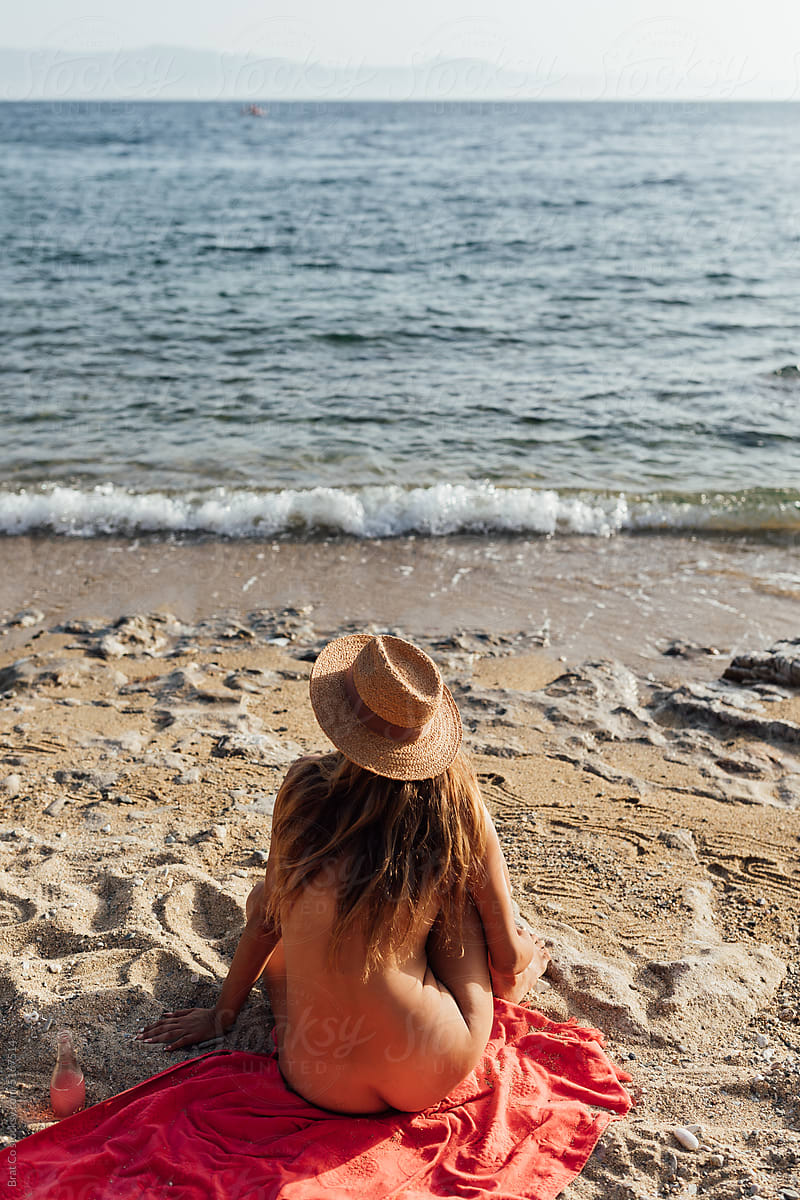 christi underwood recommends Pictures Of Women At Nude Beaches