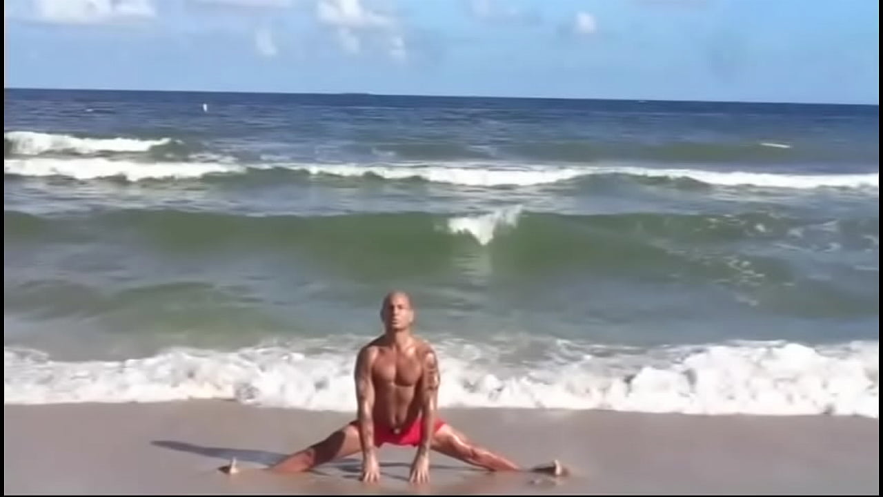 al worley share porn videos of men tannning on a beach photos