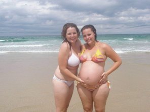 chandler hare share pregnant women on beach porn photos