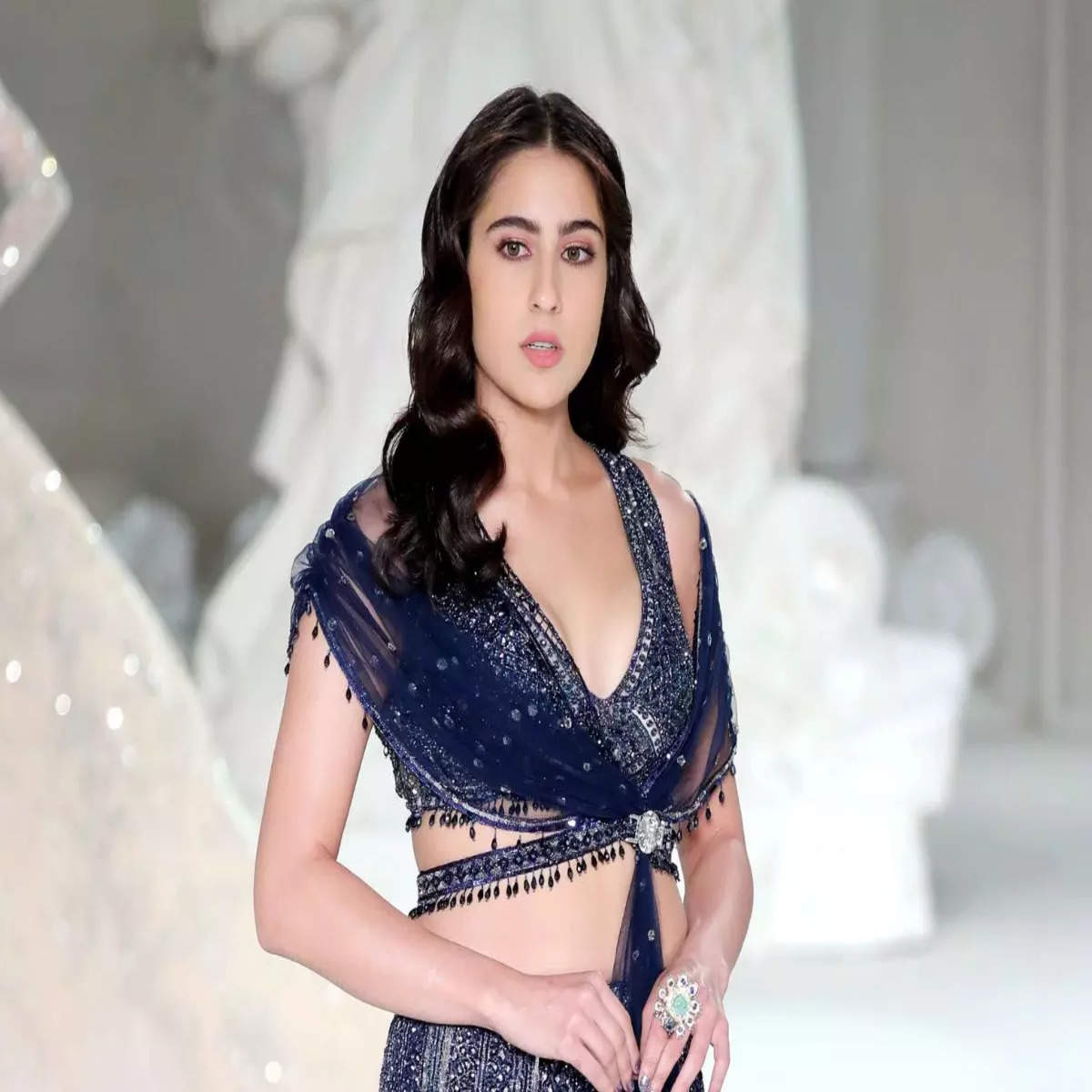 christy eubanks recommends Sara Ali Khan Xx