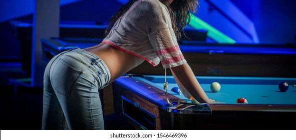 sexy women playing pool
