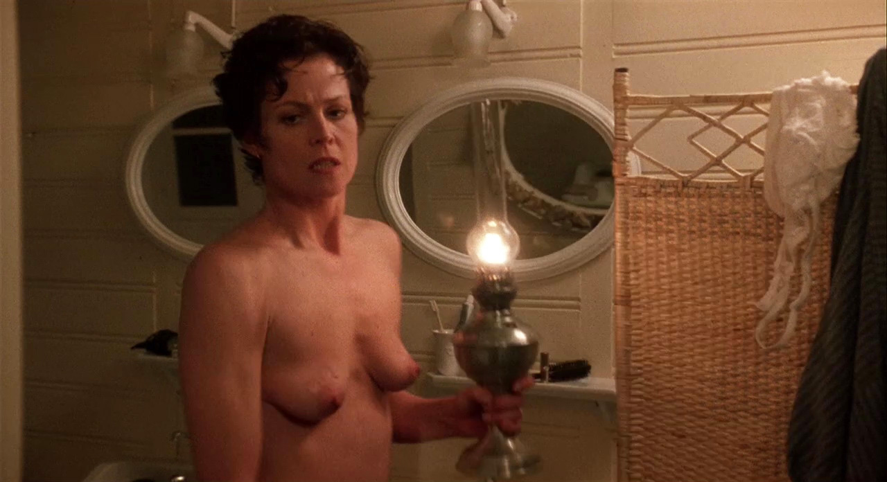 sigourney weaver topless