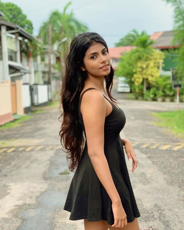 dawn chevalier recommends Sri Lankan Sexy Girls