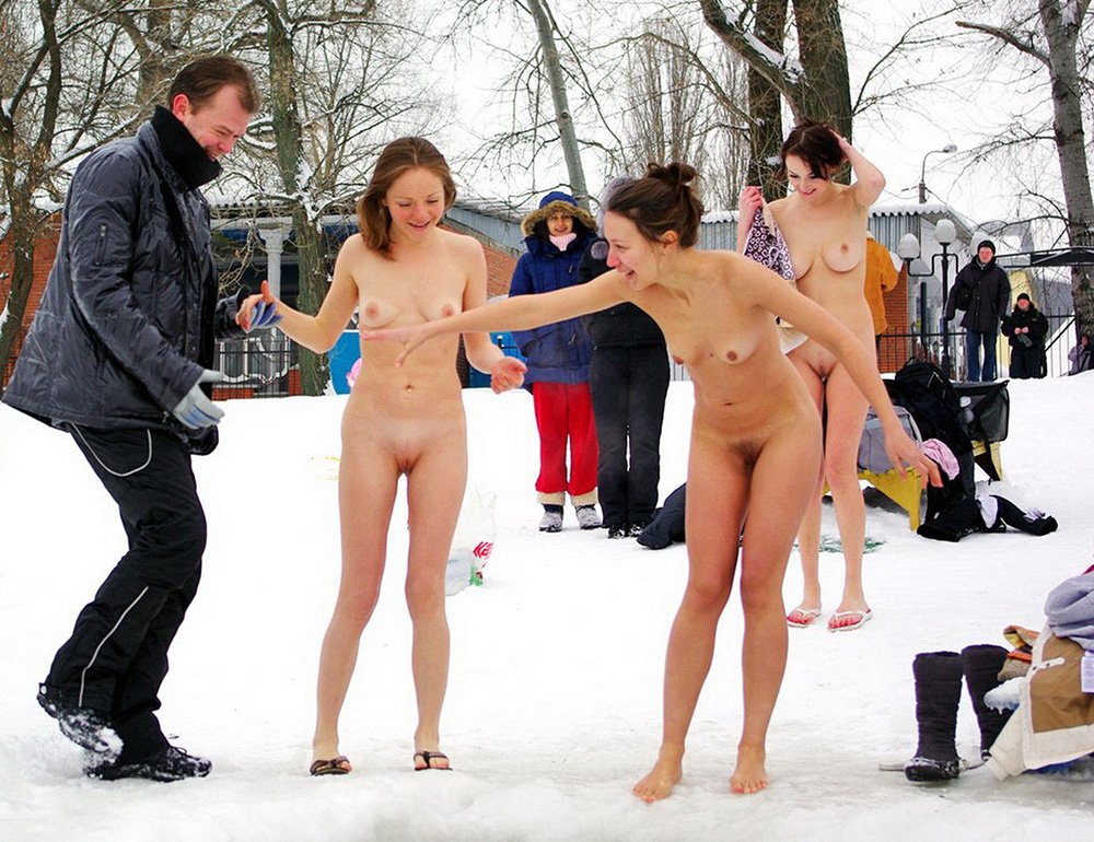 casey thomason recommends Topless Girls In Snow
