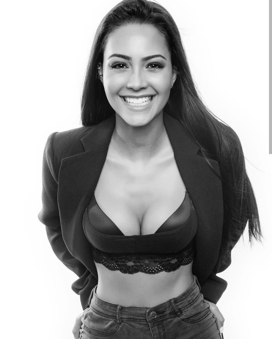 Tristin Mays Boob Job - What Plastic Surgery Has Tristin Mays Done? - Viral  Surgery